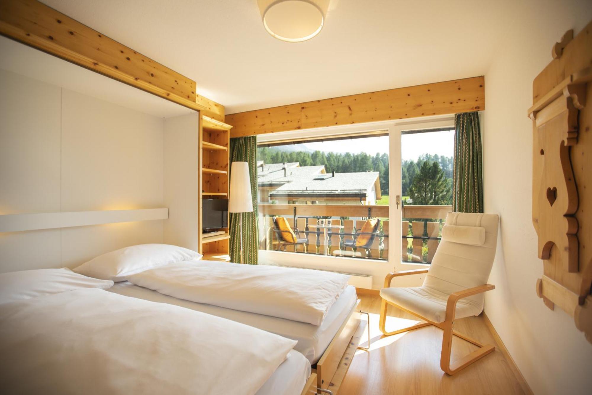 Hotel Chesa Surlej Silvaplana Kültér fotó